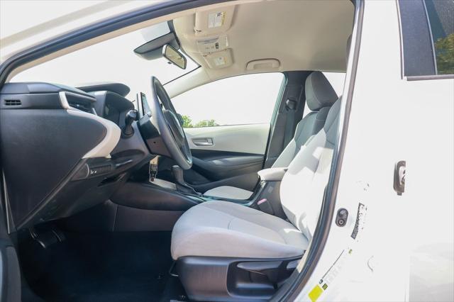 Photo of 2020 White Toyota Corolla