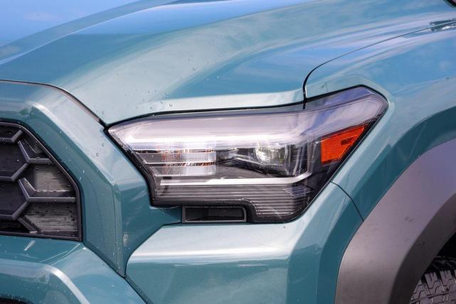 Photo of 2025 Blue Toyota 4Runner