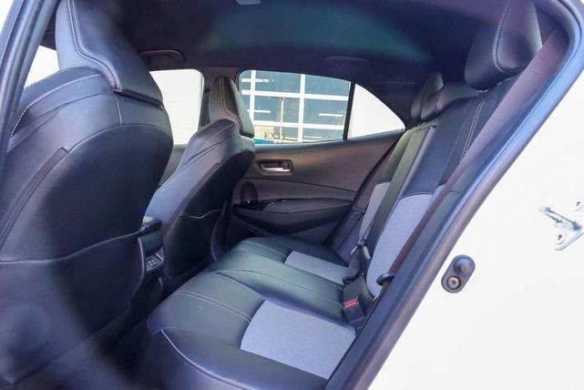 Photo of 2025 Wind Chill Pearl/Midnight Black Metallic Toyota Corolla