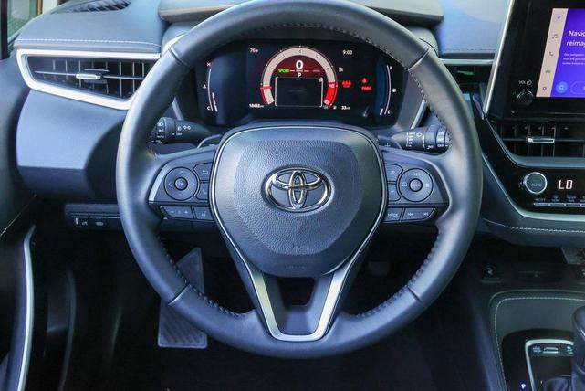 Photo of 2025 Wind Chill Pearl/Midnight Black Metallic Toyota Corolla