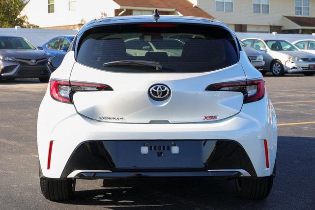Photo of 2025 Wind Chill Pearl/Midnight Black Metallic Toyota Corolla