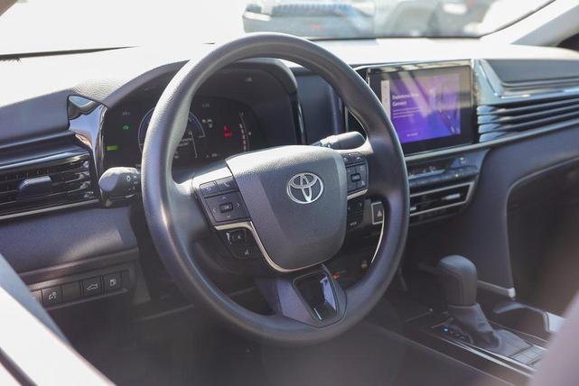 Photo of 2025 Ice Cap Toyota Camry