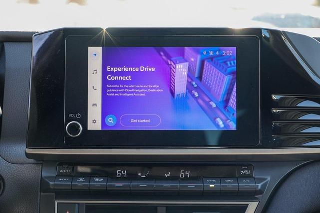 Photo of 2025 Ice Cap Toyota Camry