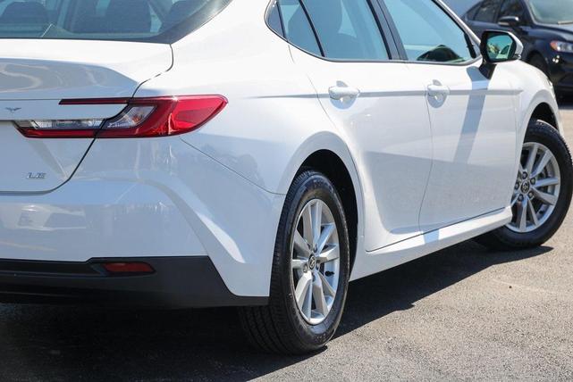 Photo of 2025 Ice Cap Toyota Camry