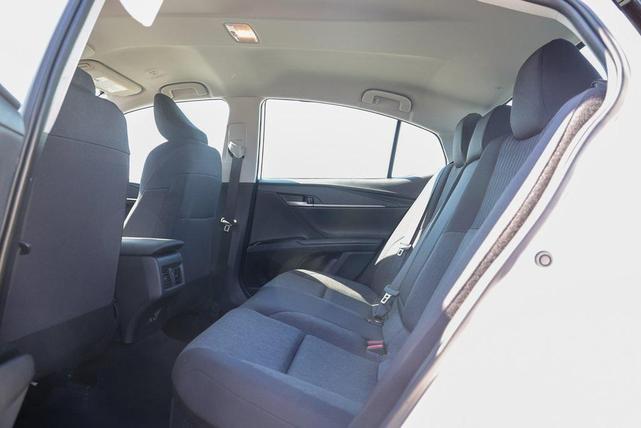 Photo of 2025 Ice Cap Toyota Camry