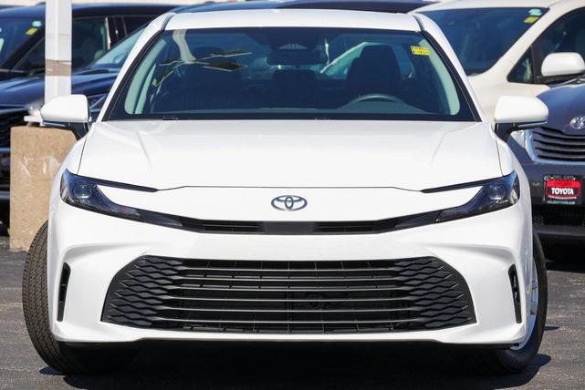 Photo of 2025 Ice Cap Toyota Camry