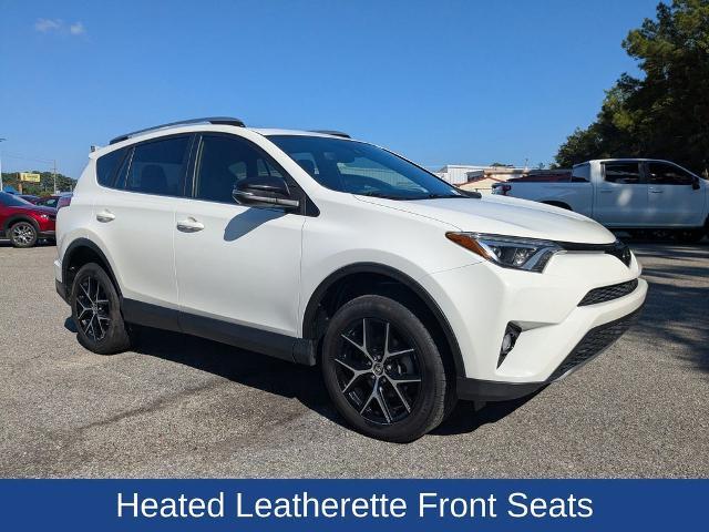 Photo of 2017 White Toyota RAV4