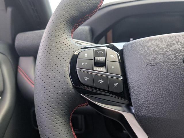 Photo of 2025 Carbonized Gray Metallic Ford Explorer