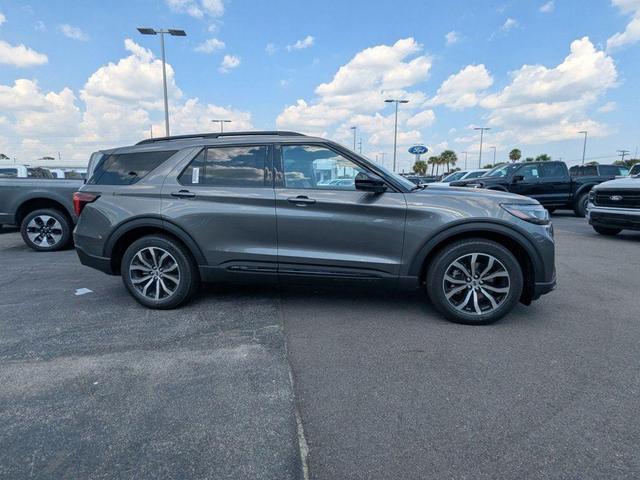 Photo of 2025 Carbonized Gray Metallic Ford Explorer