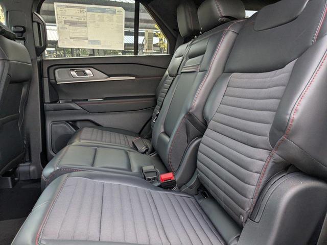 Photo of 2025 Carbonized Gray Metallic Ford Explorer
