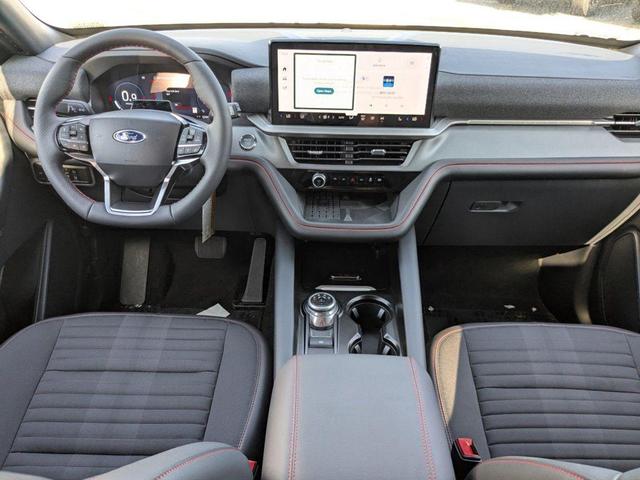 Photo of 2025 Carbonized Gray Metallic Ford Explorer