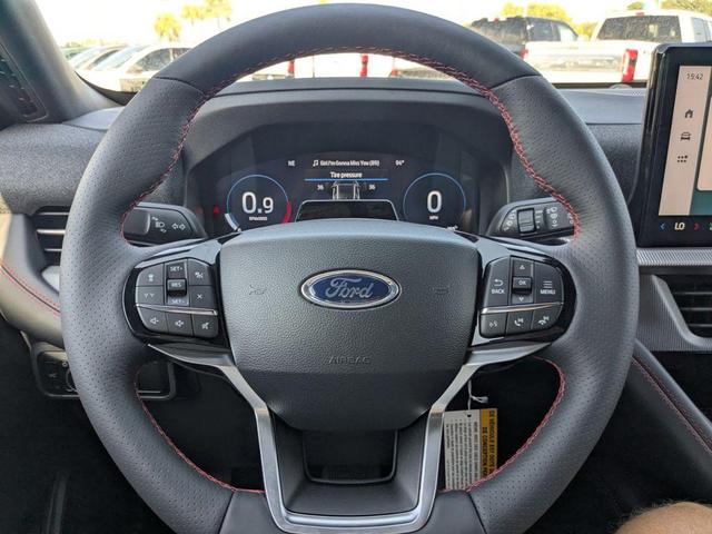 Photo of 2025 Carbonized Gray Metallic Ford Explorer