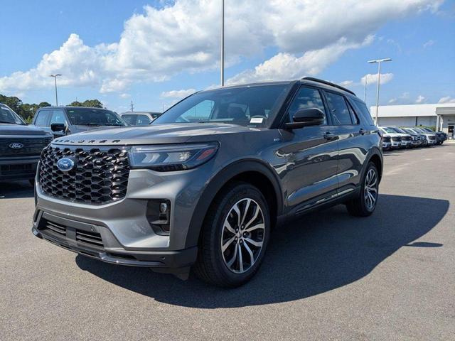 Photo of 2025 Carbonized Gray Metallic Ford Explorer