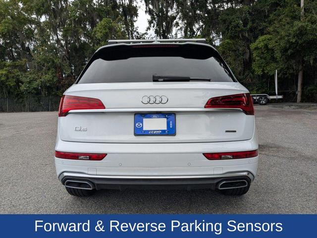 Photo of 2022 Glacier White Metallic Audi Q5