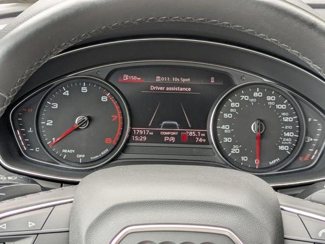 Photo of 2022 Glacier White Metallic Audi Q5