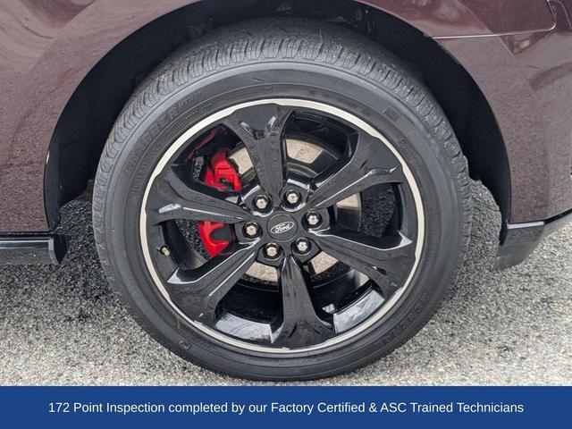 Photo of 2023 Jewel Red Metallic Ford Expedition