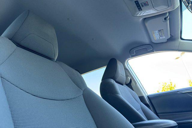 Photo of 2019 Silver Sky Metallic Toyota RAV4 Hybrid
