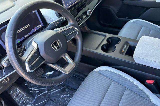 Photo of 2024 Raven Black Honda Prologue