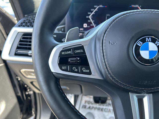 Photo of 2025 Black Sapphire Metallic BMW X7