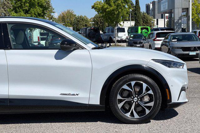 Photo of 2021 Space White Metallic Ford Mustang Mach-E