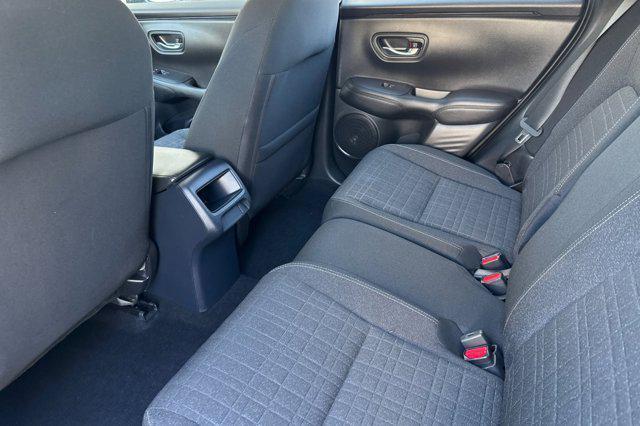 Photo of 2023 Platinum White Pearl Honda HR-V