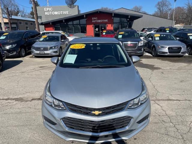 Photo of 2018 Silver Chevrolet Cruze