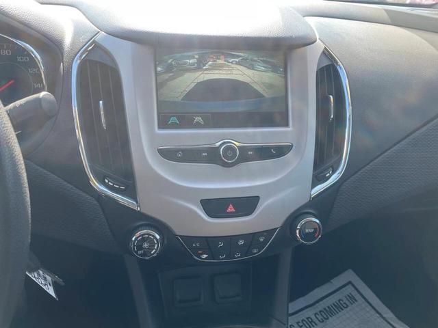 Photo of 2018 Silver Chevrolet Cruze