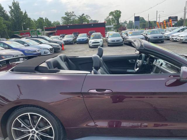 Photo of 2018 Maroon Ford Mustang