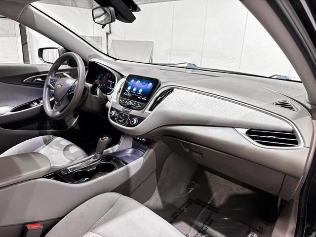 Photo of 2020 Mosaic Black Metallic Chevrolet Malibu