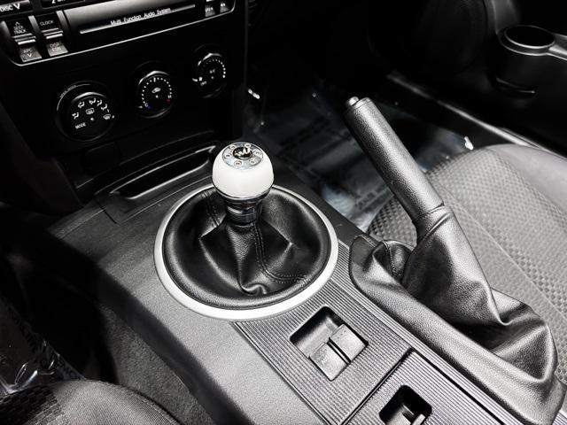 Photo of 2008 Sunlight Silver Metallic Mazda MX-5 Miata