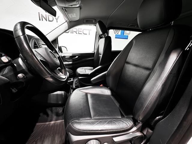 Photo of 2016 Arctic White Mercedes-Benz Metris