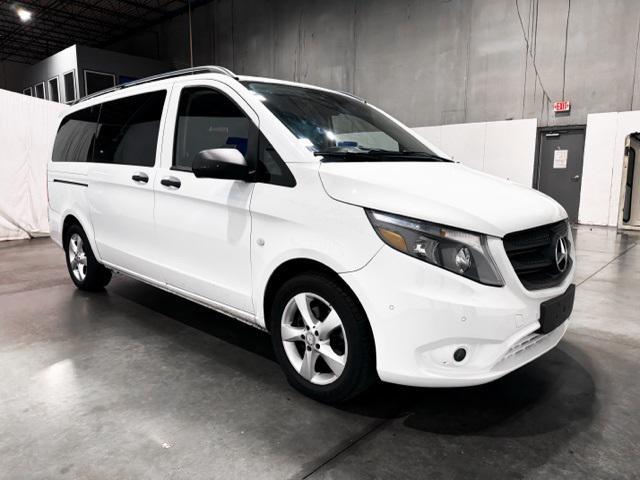 Photo of 2016 Arctic White Mercedes-Benz Metris