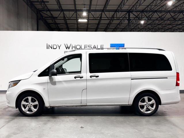 Photo of 2016 Arctic White Mercedes-Benz Metris