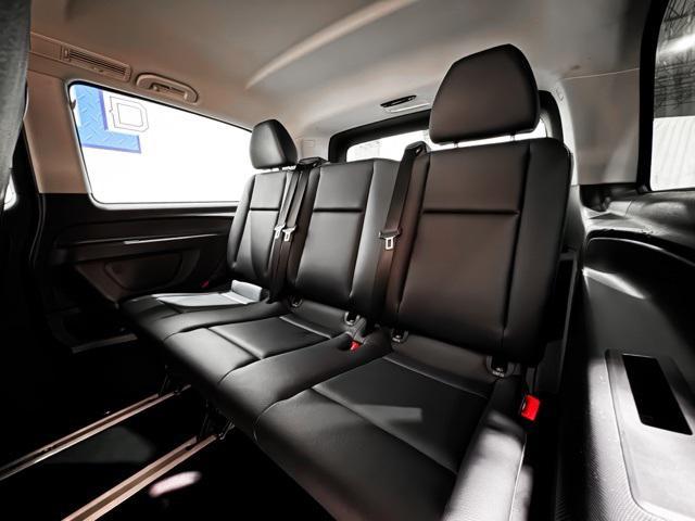 Photo of 2016 Arctic White Mercedes-Benz Metris
