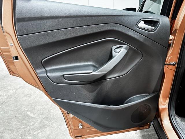 Photo of 2016 Electric Spice Metallic Ford Escape