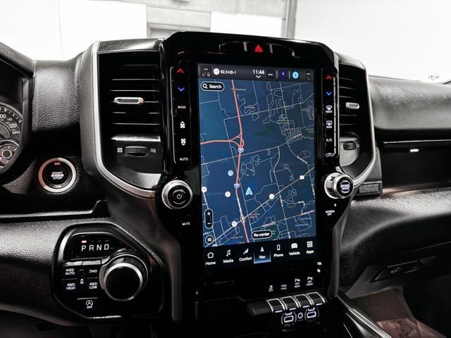 Photo of 2022 Diamond Black Crystal Pearlcoat RAM 1500