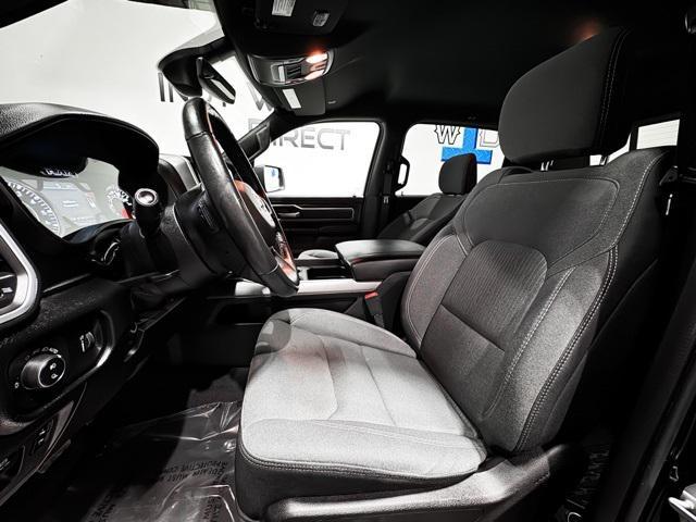 Photo of 2022 Diamond Black Crystal Pearlcoat RAM 1500