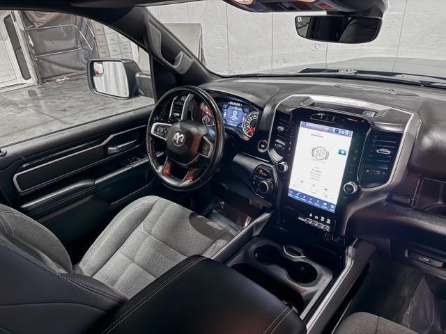 Photo of 2022 Diamond Black Crystal Pearlcoat RAM 1500