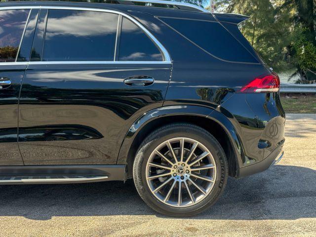 Photo of 2021 Black Mercedes-Benz GLE 350