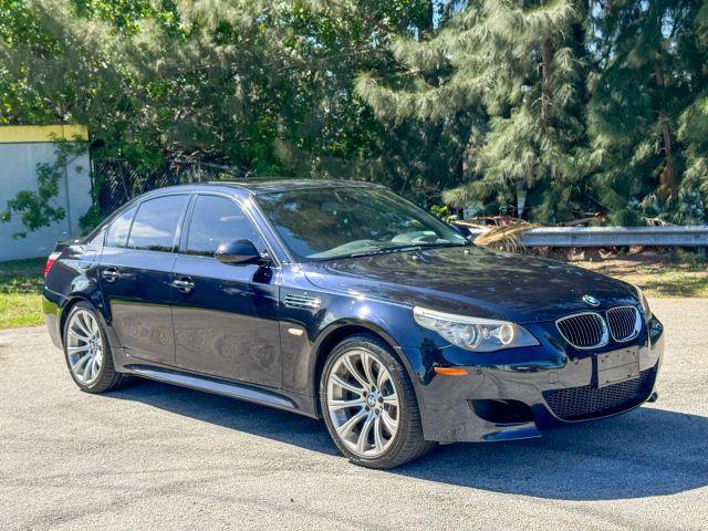 Photo of 2010 Blue BMW M5