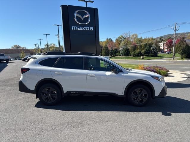 Photo of 2020 Crystal White Pearl Subaru Outback