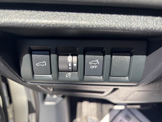 Photo of 2020 Crystal White Pearl Subaru Outback