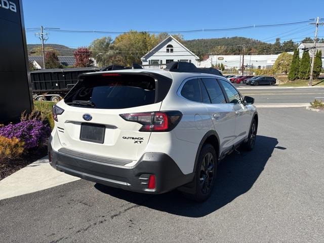 Photo of 2020 Crystal White Pearl Subaru Outback