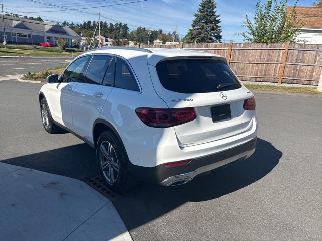 Photo of 2022 White Mercedes-Benz GLC 300