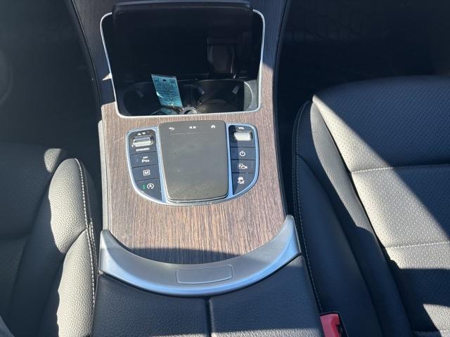Photo of 2022 White Mercedes-Benz GLC 300