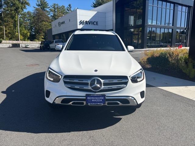 Photo of 2022 White Mercedes-Benz GLC 300