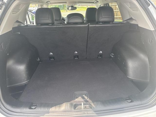 Photo of 2022 Bright White Clearcoat Jeep Compass