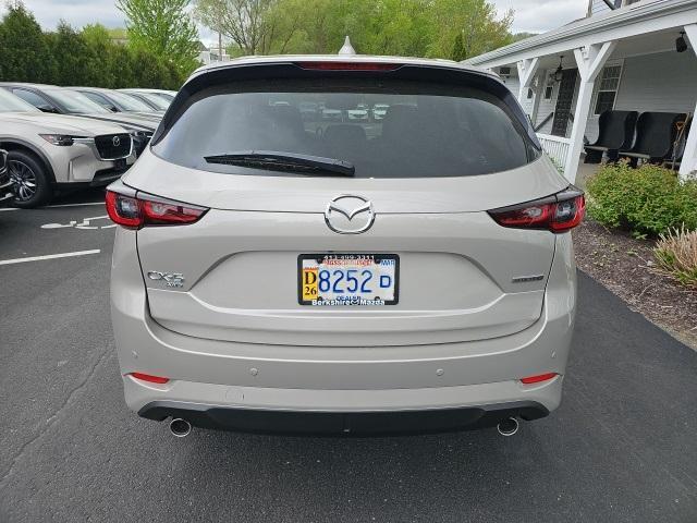 Photo of 2025 Platinum Mazda CX-5