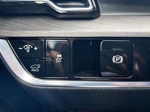 Photo of 2023 Wolf Gray Kia Sportage