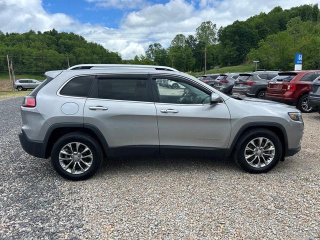 Photo of 2019 Billet Silver Metallic Clearcoat Jeep Cherokee